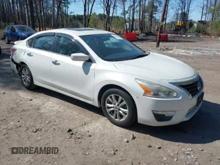 2014 Nissan Altima S with VIN 1N4AL3AP8EN383811, listed as a IAAI auction lot 41897220 with 109,839 mi miles and . Bid and sale history available at DreamBid. Image 1.