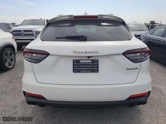 2022 Maserati Levante GT with VIN ZN661XUA2NX396142, listed as a Copart auction lot 74975334 with 0 mi miles and Salvage Title. Bid and sale history available at carsss.com. Image 11.