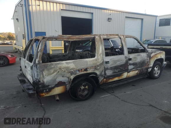 1999 Chevrolet Suburban with VIN 3GNEC16R5XG109155, listed as a Copart auction lot 79766644 with 0 mi miles and Non Repairable. Bid and sale history available at carsss.com. Image 3.