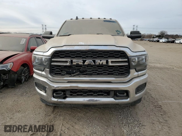 2019 Ram 3500 Tradesman with VIN 3C63RRGL6KG612653, listed as a Copart auction lot 87337984 with 164,955 mi miles and Clean Title. Bid and sale history available at carsss.com. Image 5.