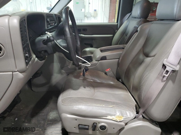 2004 GMC Sierra 1500 SLT with VIN 1GTEK19T44E290125, listed as a Copart auction lot 41653765 with 221,808 mi miles and Clean Title. Bid and sale history available at carsss.com. Image 7.