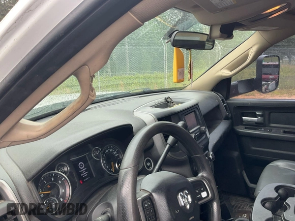 2019 Ram 2500 Tradesman with VIN 3C6UR5CL6KG598109, listed as a IAAI auction lot 42792700 with 167,668 mi miles and . Bid and sale history available at DreamBid. Image 20.