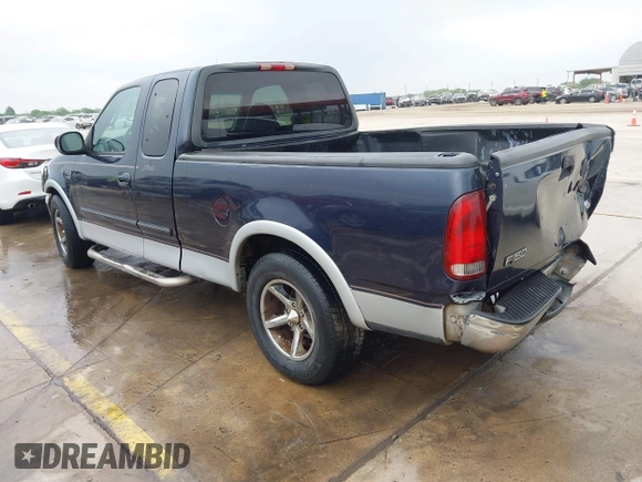 2000 Ford F-150 XL with VIN 1FTRX17L0YKA68579, listed as a IAAI auction lot 41941226 with 1 mi miles. Bid and sale history available at carsss.com. Image 3.
