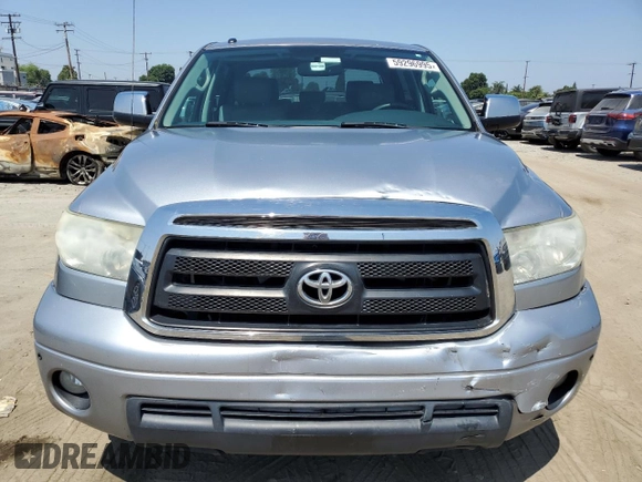 2013 Toyota Tundra Limited z VIN 5TFFY5F16DX135805, wystawiony jako Copart lot #59296995 z przebiegiem 151 310 mil mil oraz Szkoda całkowita • Salvage title. Historia ofert i sprzedaży dostępna na DreamBid. Obrazek 5.