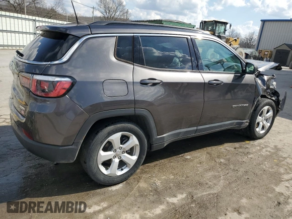 2019 Jeep Compass Latitude with VIN 3C4NJCBB6KT699854, listed as a Copart auction lot 48967185 with 17,666 mi miles and Salvage title. Bid and sale history available at DreamBid. Image 3.
