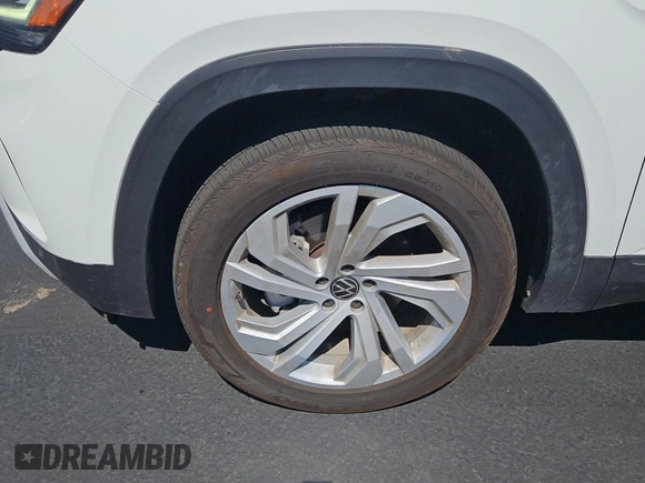 2023 Volkswagen Atlas SE с VIN 1V2HR2CA7PC526108, выставлен на аукционе IAAI как лот 42844449 с пробегом 38 696 миль миль и . История ставок и продаж доступна на DreamBid. Изображение 16.