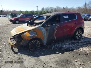 2020 Kia Sportage LX z VIN KNDPMCAC8L7729212, wystawiony jako Copart lot #51432935 z przebiegiem Nie podano mil oraz Szkoda całkowita • Salvage title. Historia ofert i sprzedaży dostępna na DreamBid. Obrazek 1.