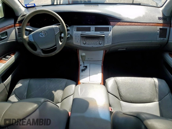 2006 Toyota Avalon XL z VIN 4T1BK36B56U137851, wystawiony jako Copart lot #59928655 z przebiegiem 170 112 mil mil oraz Szkoda całkowita • Salvage title. Historia ofert i sprzedaży dostępna na DreamBid. Obrazek 8.