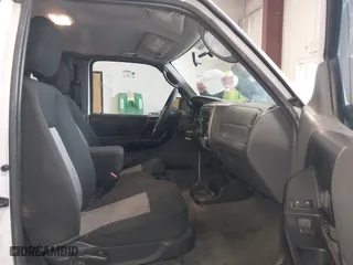 2011 Ford Ranger XLT with VIN 1FTLR4FEXBPA69432, listed as a IAAI auction lot 41614816 with 198,927 mi miles. Bid and sale history available at carsss.com. Image 5.