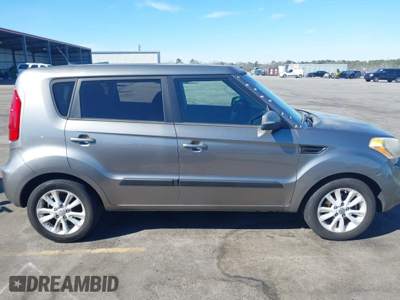 2013 Kia Soul ! with VIN KNDJT2A6XD7521718, listed as a IAAI auction lot 41683625 with 216,332 mi miles. Bid and sale history available at carsss.com. Image 13.