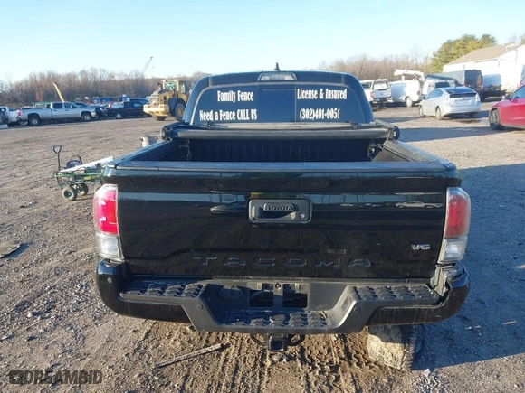 2022 Toyota Tacoma 4WD SR with VIN 3TMCZ5AN1NM479690, listed as a IAAI auction lot 41090208 with 26,481 mi miles. Bid and sale history available at carsss.com. Image 16.