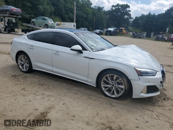 2022 Audi A5 Sportback Premium with VIN WAUABCF56NA030699, listed as a Copart auction lot 68917454 with 32,393 mi miles and Salvage Title. Bid and sale history available at carsss.com. Image 4.