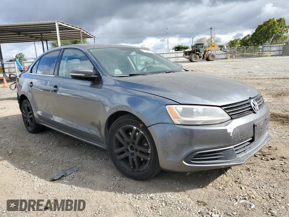 2013 Volkswagen Jetta Sedan SE with VIN 3VWDP7AJ6DM280536, listed as a Copart auction lot 53158385 with 158,160 mi miles and Salvage Title. Bid and sale history available at carsss.com. Image 4.