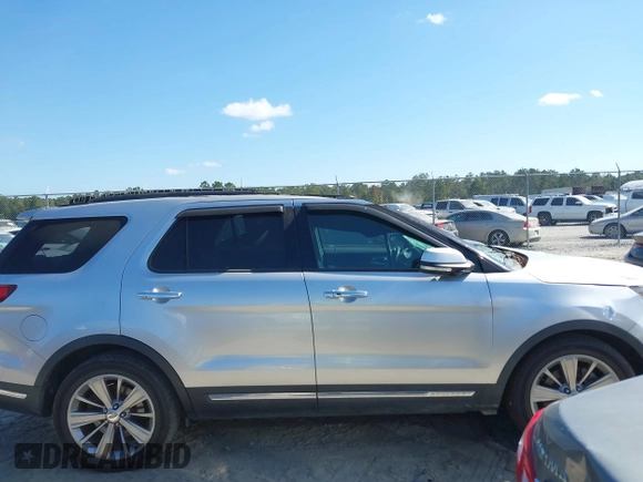 2018 Ford Explorer Limited z VIN 1FM5K7F81JGA16363, wystawiony jako IAAI lot #40659681 z przebiegiem 96 309 mil mil oraz . Historia ofert i sprzedaży dostępna na DreamBid. Obrazek 13.