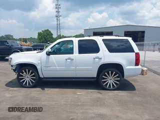 2013 Chevrolet Tahoe LT с VIN 1GNSCBE07DR328268, выставлен на аукционе IAAI как лот 42696221 с пробегом 149 785 миль миль и . История ставок и продаж доступна на DreamBid. Изображение 14.