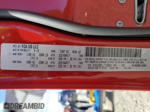 2020 Jeep Compass Latitude z VIN 3C4NJDBB1LT129848, wystawiony jako Copart lot #56048045 z przebiegiem 42 449 mil mil oraz Szkoda całkowita • Salvage title. Historia ofert i sprzedaży dostępna na DreamBid. Obrazek 13.