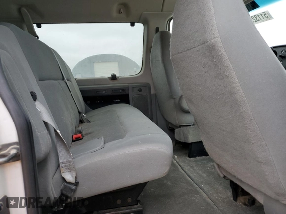 2008 Ford Econoline Passenger XL with VIN 1FBNE31L98DA75760, listed as a Copart auction lot 51132505 with 267,653 mi miles and Clean Title. Bid and sale history available at carsss.com. Image 11.
