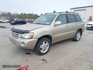 2005 Toyota Highlander with VIN JTEEP21A050086918, listed as a IAAI auction lot 41798191 with 125,232 mi miles. Bid and sale history available at carsss.com. Image 2.