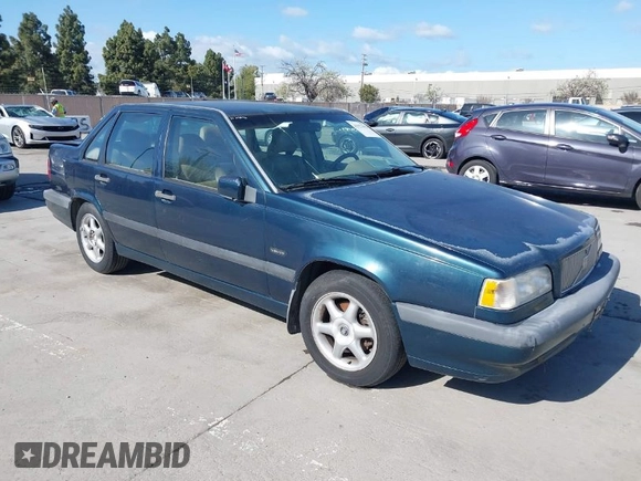 1996 Volvo 850 с VIN YV1LS5516T2280158, выставлен на аукционе IAAI как лот 41927862 с пробегом 278 922 миль миль и . История ставок и продаж доступна на DreamBid. Изображение 1.