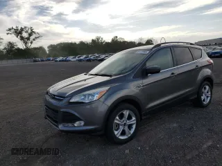2014 Ford Escape SE с VIN 1FMCU9GX3EUE26446, выставлен на аукционе Copart как лот 57113865 с пробегом 145 699 миль миль и Списание • Salvage title. История ставок и продаж доступна на DreamBid. Изображение 1.