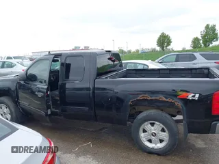 2009 Chevrolet Silverado 1500 LT with VIN 1GCEK29069Z138696, listed as a IAAI auction lot 42034503 with 258,850 mi miles and . Bid and sale history available at DreamBid. Image 14.