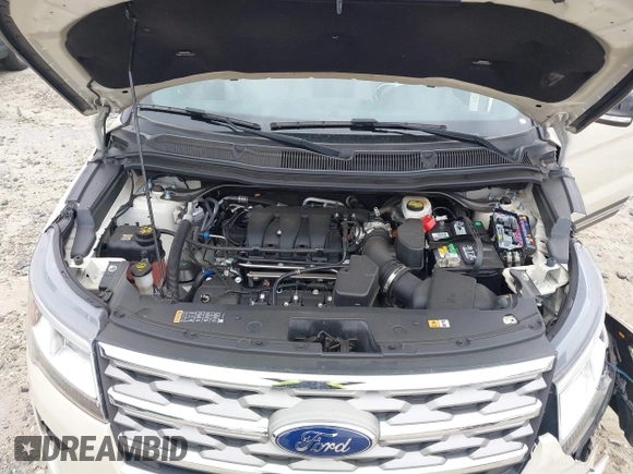 2018 Ford Explorer XLT with VIN 1FM5K7D8XJGA23931, listed as a IAAI auction lot 41845181 with 38,059 mi miles and . Bid and sale history available at DreamBid. Image 10.
