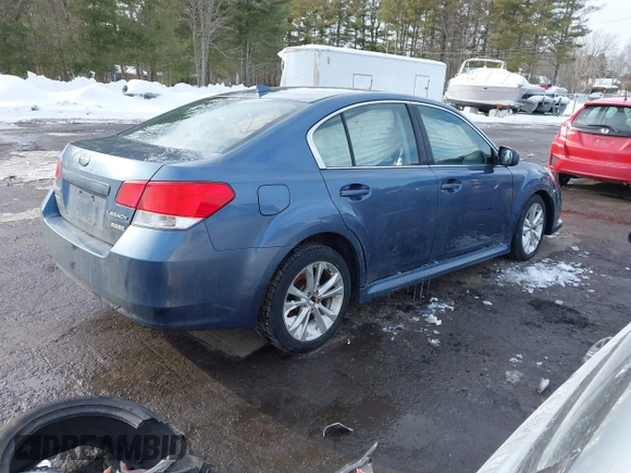 2014 Subaru Legacy Premium z VIN 4S3BMBC69E3003140, wystawiony jako IAAI lot #41622958 z przebiegiem 132 104 mil mil oraz . Historia ofert i sprzedaży dostępna na DreamBid. Obrazek 4.