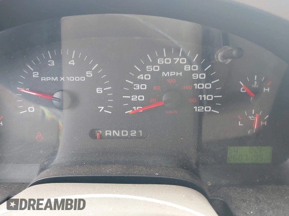 2004 Ford F-150 XLT z VIN 1FTRW12W14KB01667, wystawiony jako IAAI lot #42451052 z przebiegiem 260 719 mil mil oraz . Historia ofert i sprzedaży dostępna na DreamBid. Obrazek 7.
