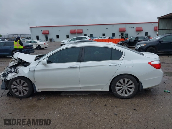 2014 Honda Accord EX-L with VIN 1HGCR2F82EA195419, listed as a IAAI auction lot 41967410 with 228,604 mi miles and . Bid and sale history available at carsss.com. Image 14.