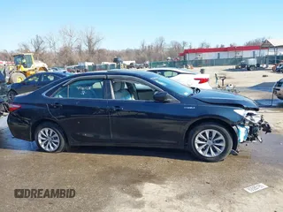 2015 Toyota Camry LE z VIN 4T1BD1FK8FU172673, wystawiony jako IAAI lot #41780228 z przebiegiem 171 308 mil mil oraz . Historia ofert i sprzedaży dostępna na DreamBid. Obrazek 13.