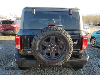 2024 Ford Bronco z VIN 1FMEE1BPXRLA33991, wystawiony jako Copart lot #42259825 z przebiegiem 24 969 mil mil oraz Szkoda całkowita • Salvage title. Historia ofert i sprzedaży dostępna na DreamBid. Obrazek 6.