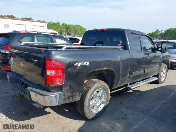 2009 Chevrolet Silverado 1500 LTZ with VIN 1GCEK39J59Z182591, listed as a IAAI auction lot 42030957 with 259,553 mi miles. Bid and sale history available at carsss.com. Image 4.