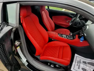 2021 Audi R8 z VIN WUAKBAFX4M7901384, wystawiony jako Copart lot #81273994 z przebiegiem 5665 mil mil oraz Tytuł czysty. Historia ofert i sprzedaży dostępna na DreamBid. Obrazek 6.
