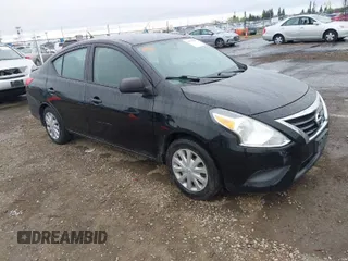 2015 Nissan Versa SV with VIN 3N1CN7AP1FL809508, listed as a IAAI auction lot 41979380 with 190,307 mi miles. Bid and sale history available at carsss.com. Image 1.