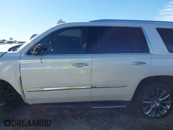 2017 Cadillac Escalade Luxury z VIN 1GYS3BKJ0HR184679, wystawiony jako IAAI lot #41690198 z przebiegiem 116 512 mil mil oraz . Historia ofert i sprzedaży dostępna na DreamBid. Obrazek 15.