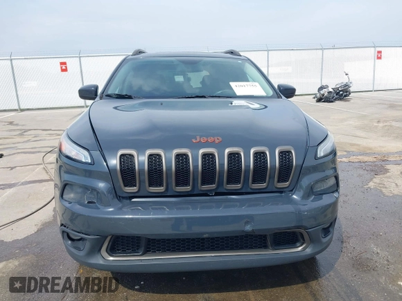 2016 Jeep Cherokee Latitude with VIN 1C4PJMCB2GW357736, listed as a IAAI auction lot 42017755 with 97,650 mi miles. Bid and sale history available at carsss.com. Image 12.