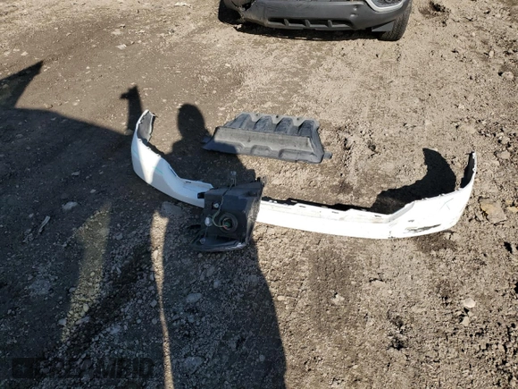 2020 Nissan NV SV with VIN 5BZBF0AA6LN850639, listed as a Copart auction lot 79900734 with 77,608 mi miles and Salvage title. Bid and sale history available at DreamBid. Image 13.