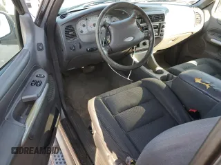 2001 Ford Explorer Sport z VIN 1FMYU70E61UC77625, wystawiony jako Copart lot #78197854 z przebiegiem 210 044 mil mil oraz Czysty tytuł • Clean title. Historia ofert i sprzedaży dostępna na DreamBid. Obrazek 8.