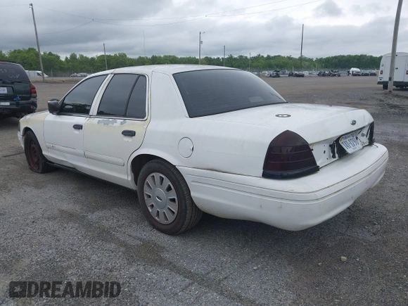 2007 Ford Police Interceptor z VIN 2FAFP71W27X105075, wystawiony jako IAAI lot #42219813 z przebiegiem Nie podano mil oraz . Historia ofert i sprzedaży dostępna na DreamBid. Obrazek 3.