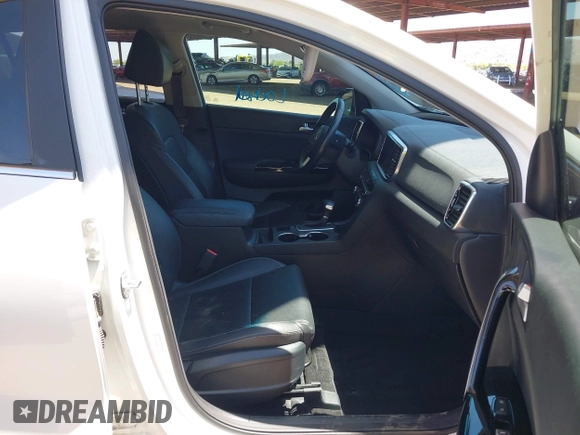 2022 Kia Sportage EX with VIN KNDPN3AC3N7996127, listed as a IAAI auction lot 42165035 with 35,370 mi miles and . Bid and sale history available at DreamBid. Image 5.