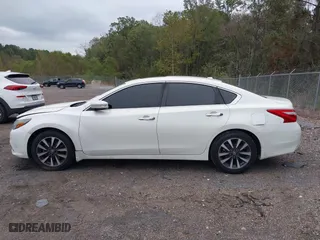 2017 Nissan Altima 2.5 SR with VIN 1N4AL3AP7HC120659, listed as a IAAI auction lot 40816224 with 131,721 mi miles. Bid and sale history available at carsss.com. Image 14.