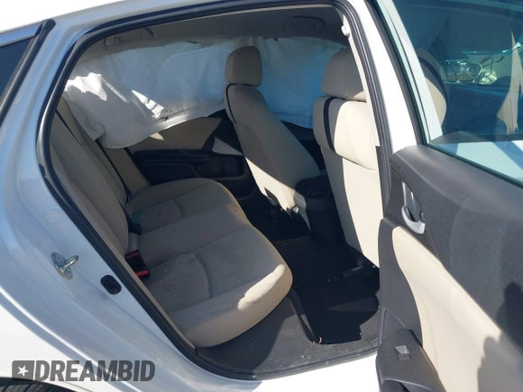 2020 Honda Civic LX z VIN 19XFC2F68LE206395, wystawiony jako IAAI lot #41720356 z przebiegiem 38 037 mil mil oraz . Historia ofert i sprzedaży dostępna na DreamBid. Obrazek 8.