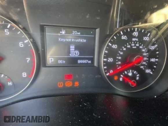 2017 Kia Cadenza Technology z VIN KNALC4J1XH5063296, wystawiony jako Copart lot #62104505 z przebiegiem 84 447 mil mil oraz Szkoda całkowita • Salvage title. Historia ofert i sprzedaży dostępna na DreamBid. Obrazek 8.