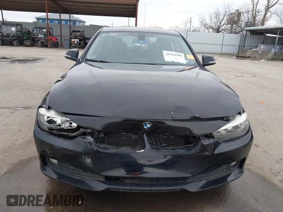 2013 BMW 3 Series 320i with VIN WBA3B1C51DK129473, listed as a IAAI auction lot 41591999 with 80,389 mi miles. Bid and sale history available at carsss.com. Image 12.