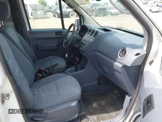 2013 Ford Transit Connect XLT z VIN NM0LS6BN5DT147242, wystawiony jako IAAI lot #42364697 z przebiegiem 150 230 mil mil oraz . Historia ofert i sprzedaży dostępna na DreamBid. Obrazek 5.
