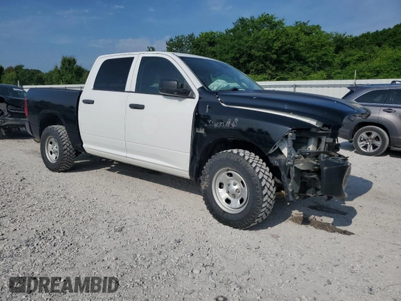 2016 Ram 1500 Tradesman z VIN 3C6RR7KT1GG225540, wystawiony jako Copart lot #58956275 z przebiegiem 172 937 mil mil oraz Szkoda całkowita • Salvage title. Historia ofert i sprzedaży dostępna na DreamBid. Obrazek 4.
