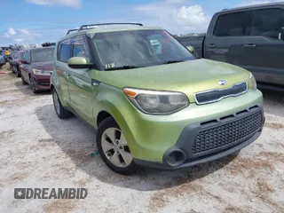 2014 Kia Soul with VIN KNDJN2A25E7715629, listed as a IAAI auction lot 40520926 with 110,418 mi miles. Bid and sale history available at carsss.com. Image 1.