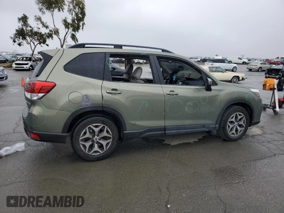 2019 Subaru Forester Premium with VIN JF2SKAGC0KH501355, listed as a Copart auction lot 50775715 with 112,073 mi miles and Salvage Title. Bid and sale history available at carsss.com. Image 3.