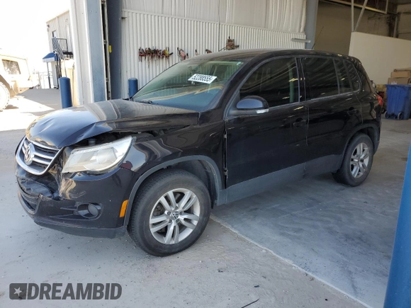 2011 Volkswagen Tiguan SE with VIN WVGBV7AX3BW520381, listed as a Copart auction lot 52288555 with 170,460 mi miles and Salvage Title. Bid and sale history available at DreamBid. Image 1.