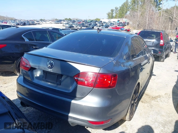 2012 Volkswagen Jetta GLI Autobahn with VIN 3VW5A7AJ5CM421052, listed as a IAAI auction lot 41311213 with 195,926 mi miles and . Bid and sale history available at DreamBid. Image 4.
